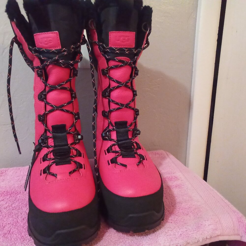 Ugh platform snow boots - Picture 4 of 5